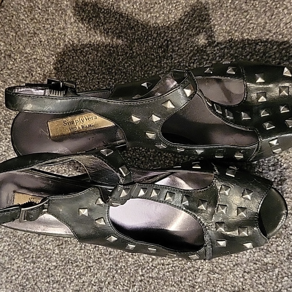 Vera wang black heels
